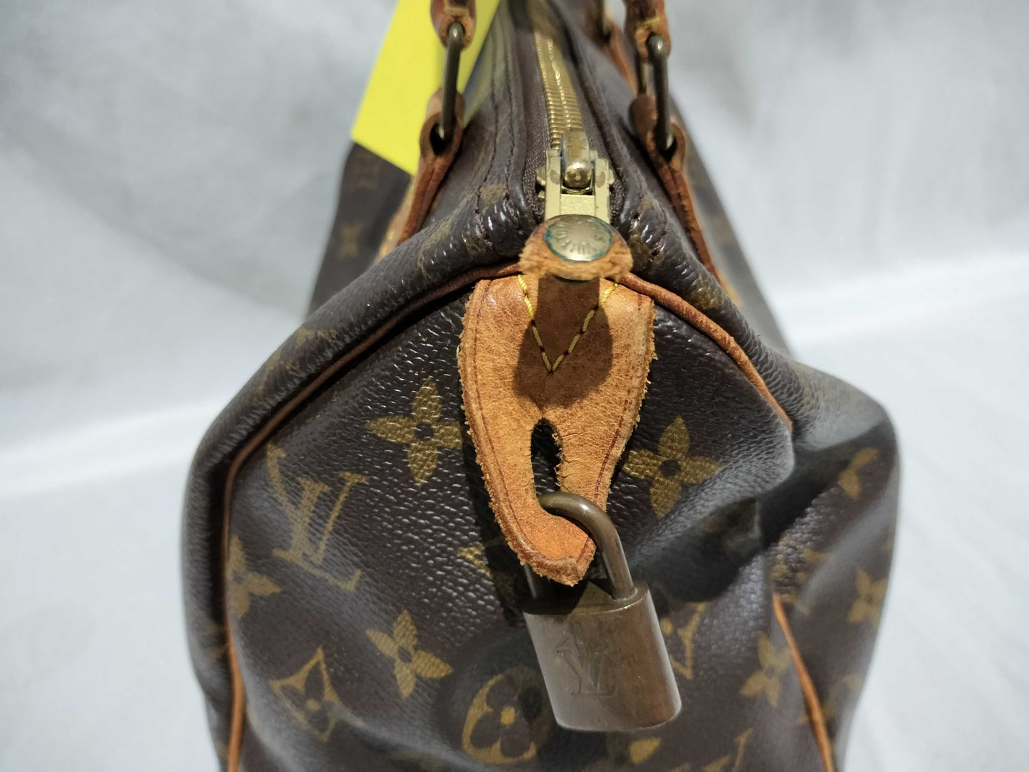 LOUIS VUITTON RFID Unverifiable, Serial Unverifiable Monogram Speedy 25 Handbag