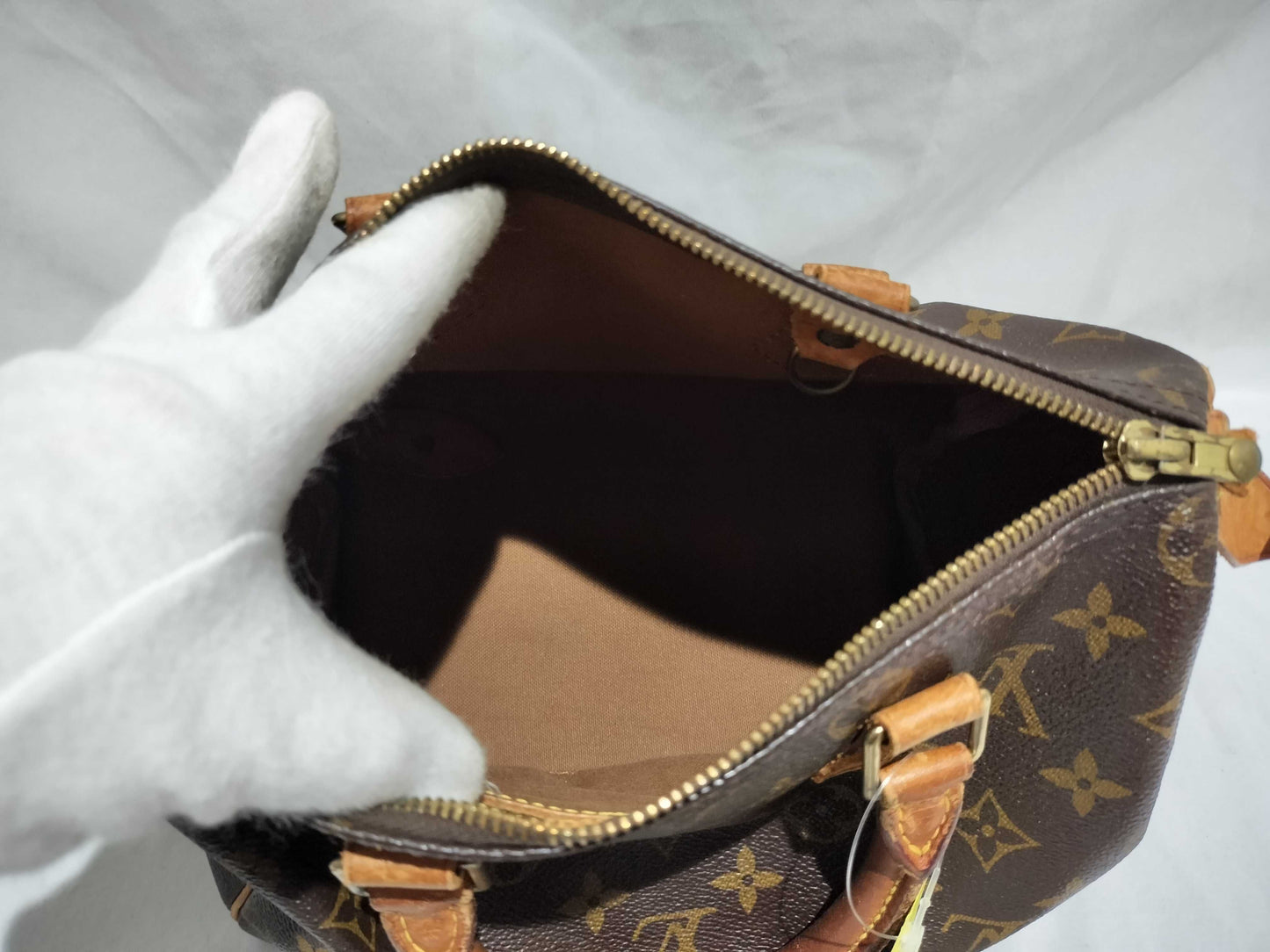 LOUIS VUITTON RFID Unverifiable, Serial Unverifiable Monogram Speedy 25 Handbag