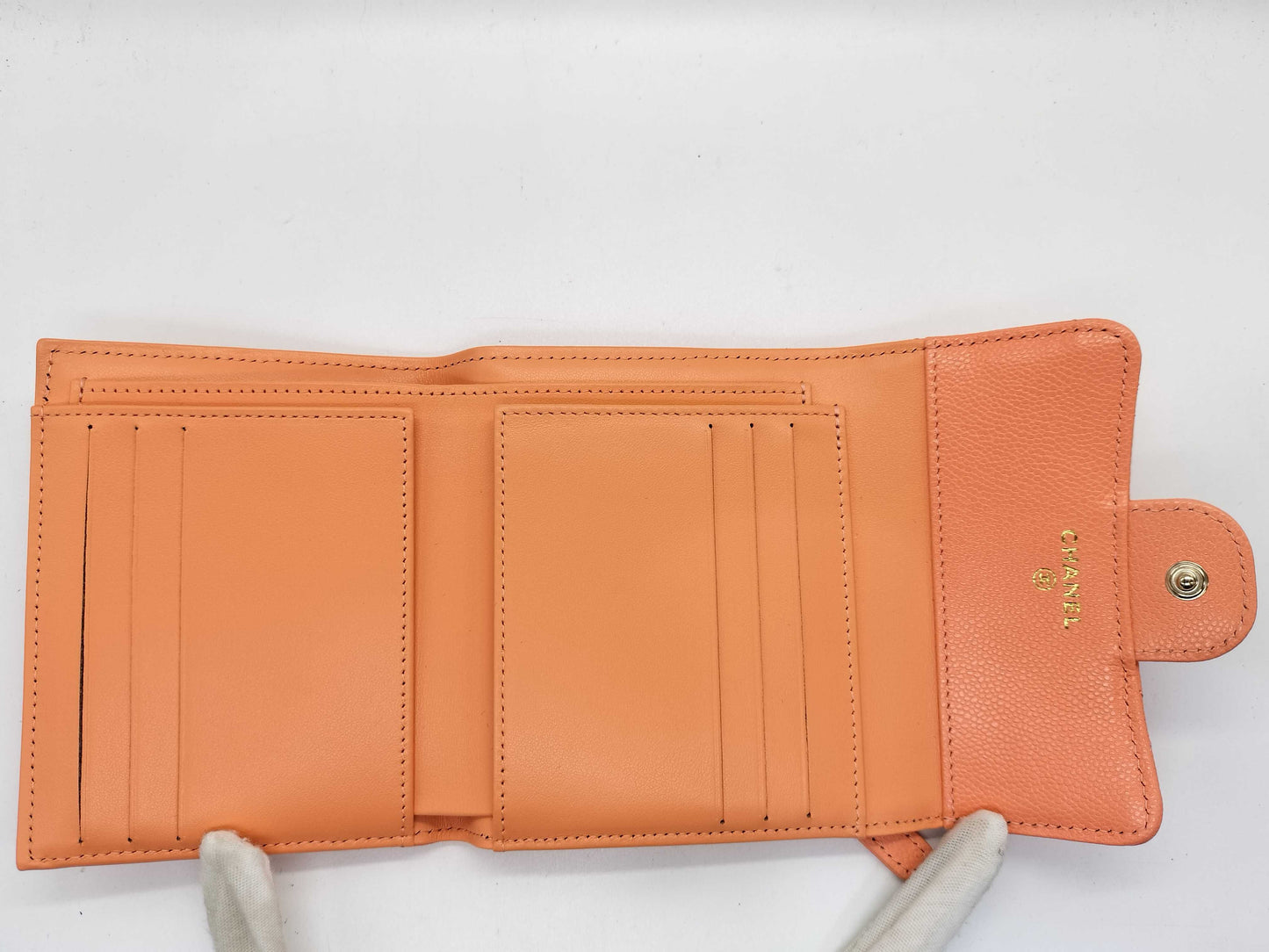 CHANEL Random Number Caviar Leather Matelasse Bi-fold Wallet Pink