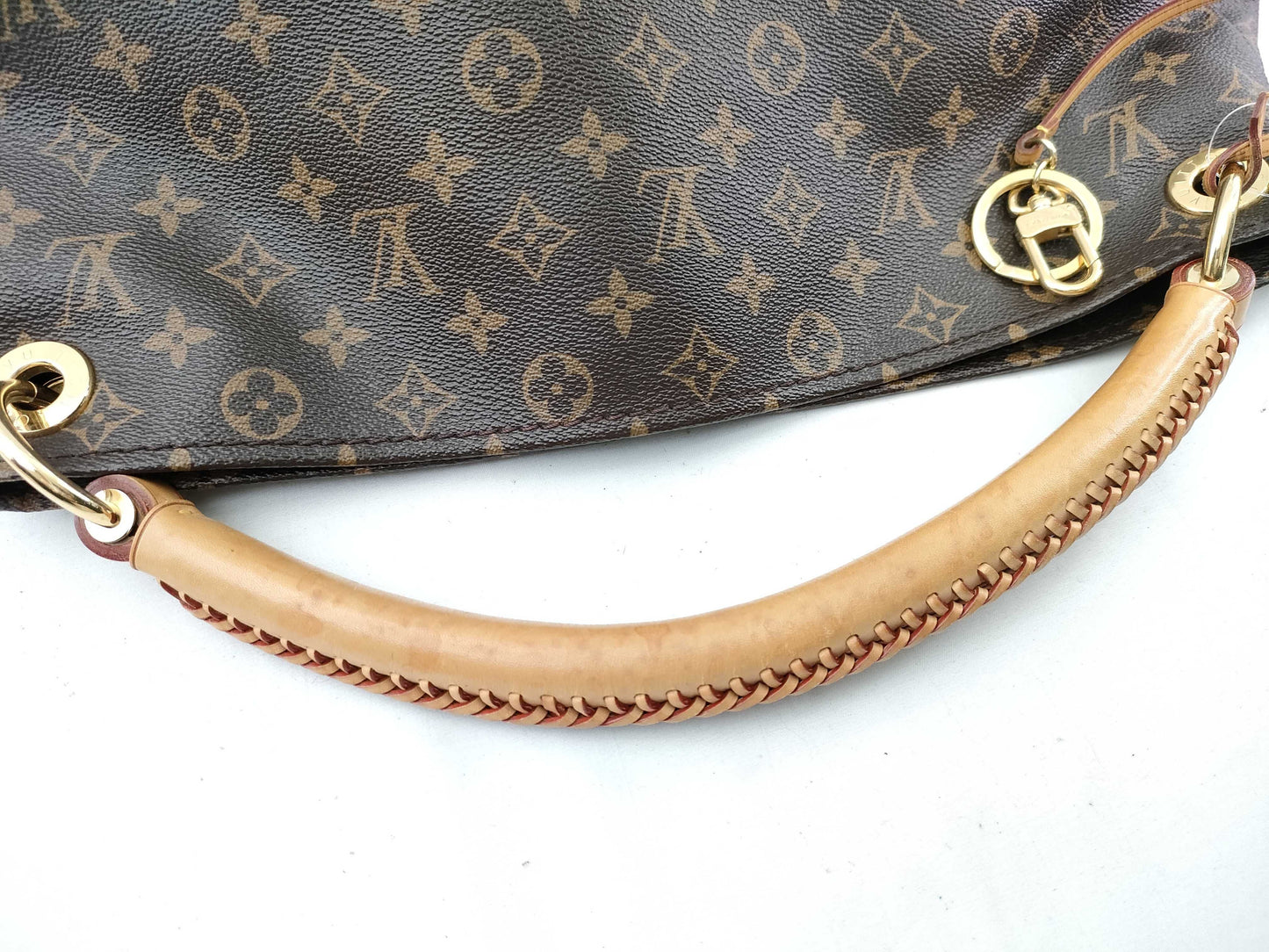 LOUIS VUITTON RFID verification failed. Serial number verification failed. Monogram Artsy MM Tote Bag.