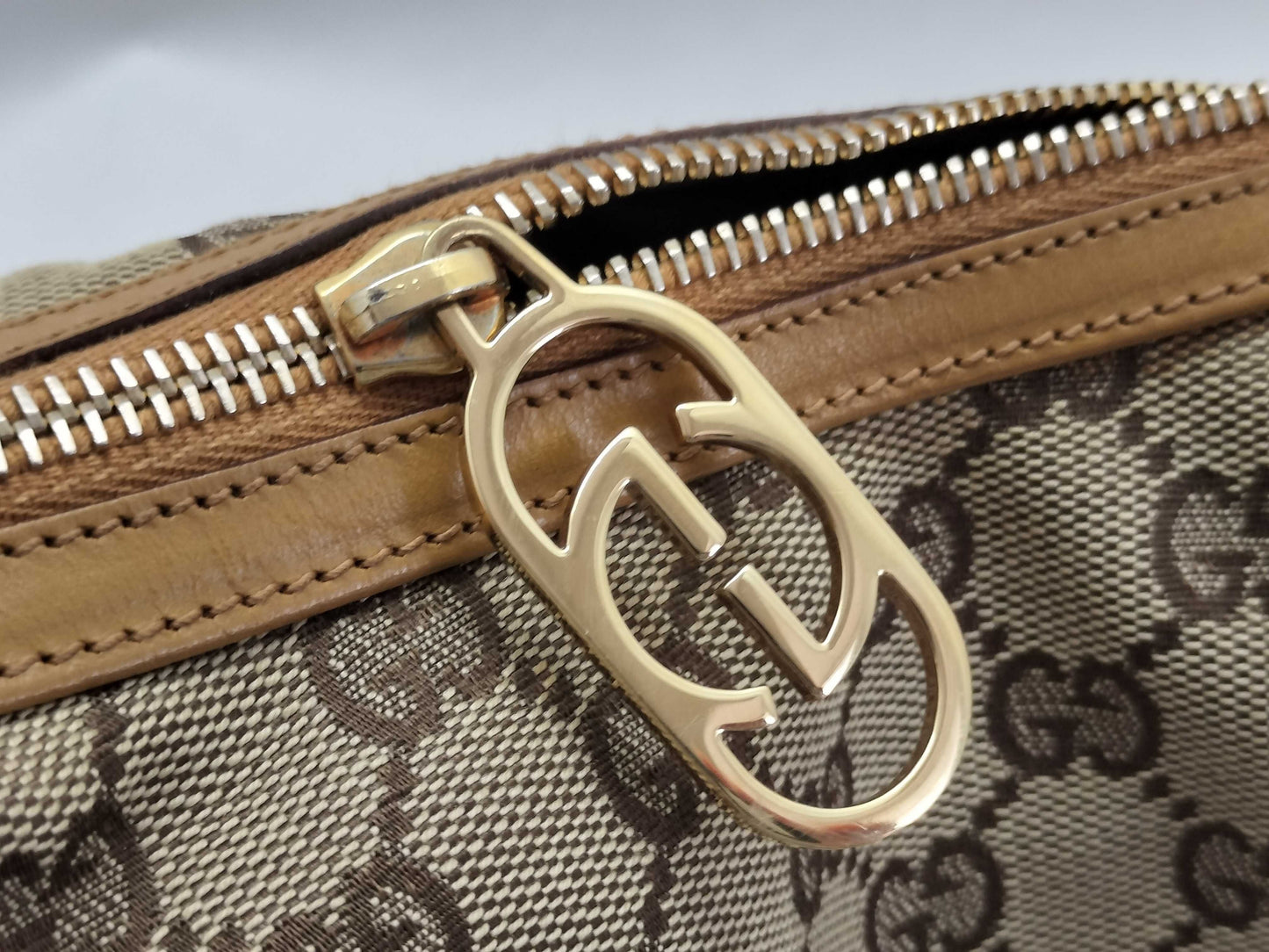 GUCCI GG Canvas One-Shoulder Bag Shoulder Bag