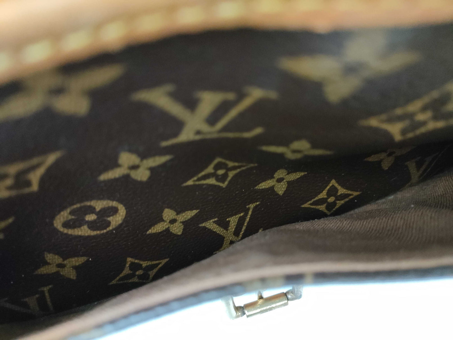 LOUIS VUITTON RFID Unverifiable, Serial Unverifiable, Monogram M42250 Sologne Shoulder Bag