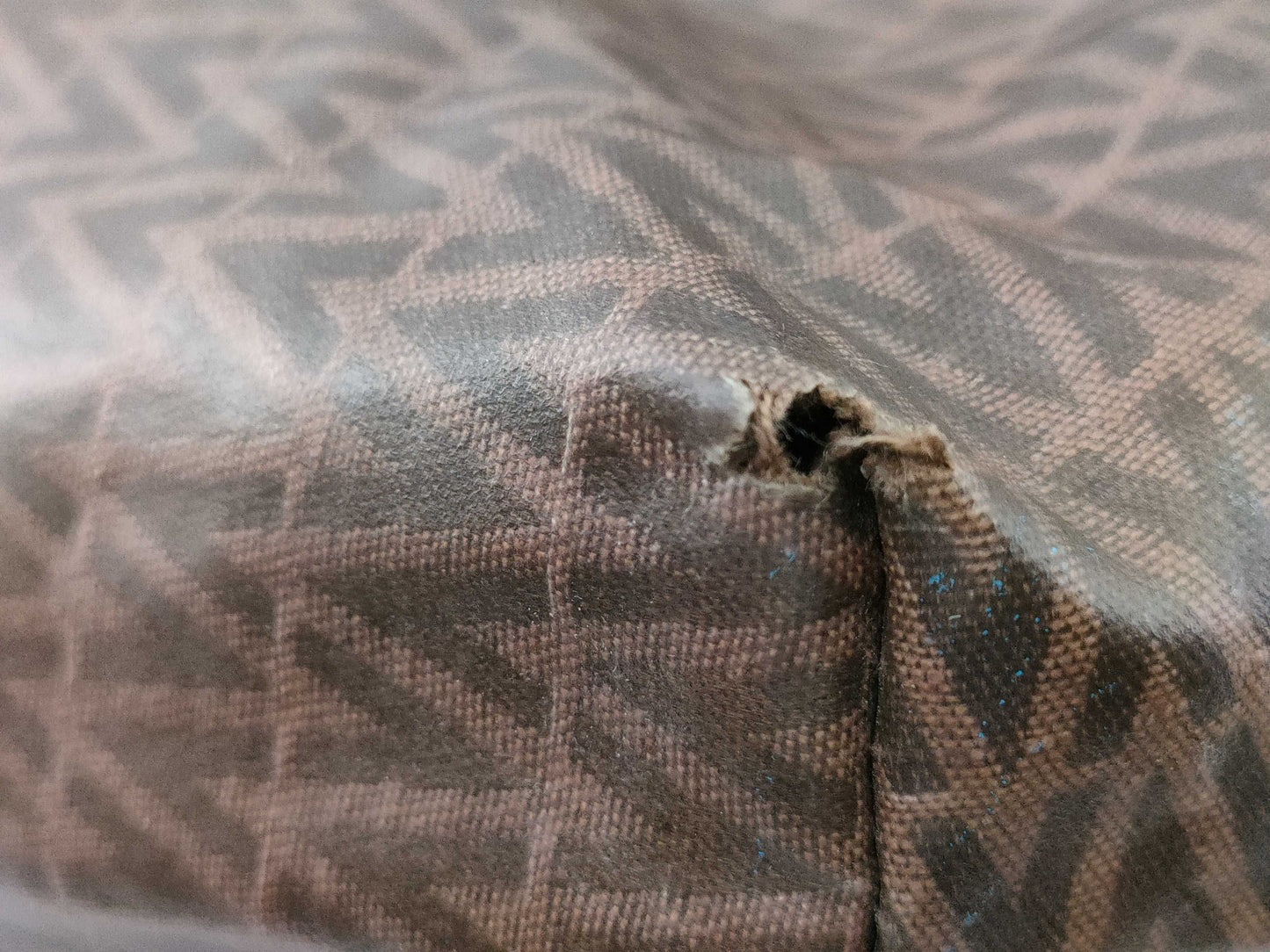 BOTTEGA VENETA, Valentino, and other shoulder bags