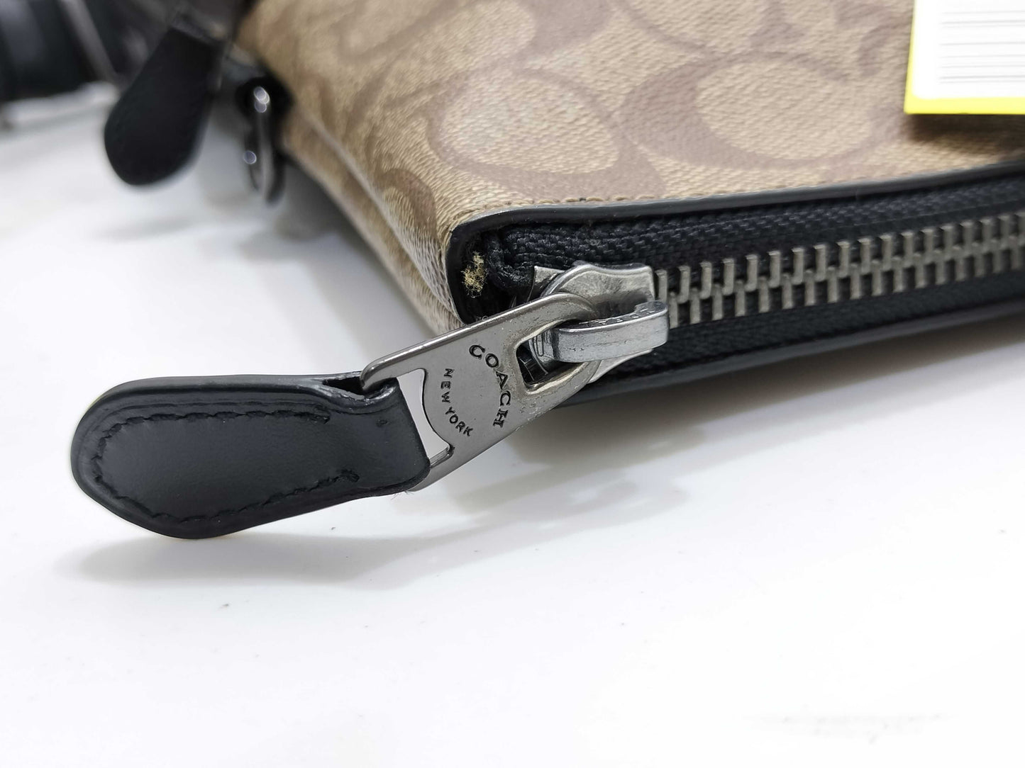 COACH F72528 Signature Tote Bag
