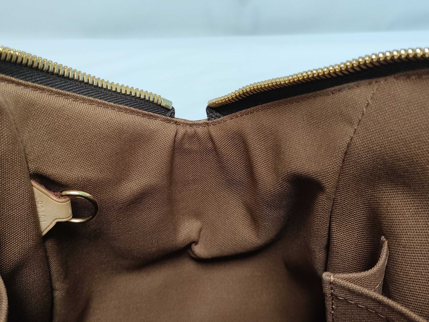 LOUIS VUITTON SP2151 Monogram Tivoli GM Shoulder Bag