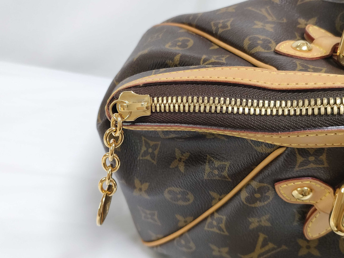 LOUIS VUITTON SP2151 Monogram Tivoli GM Shoulder Bag