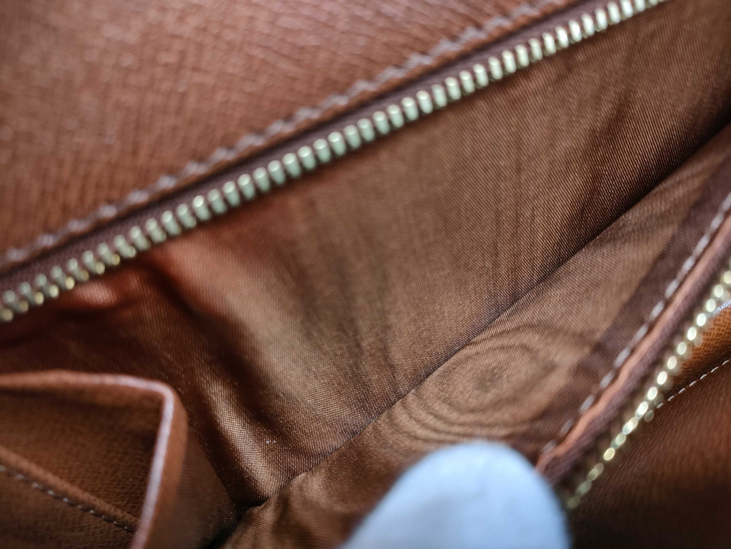 LOUIS VUITTON Monogram Pochette Dame Clutch Bag