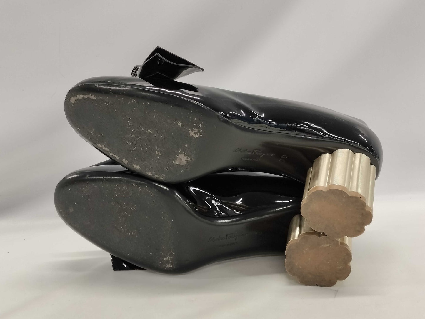 Salvatore Ferragamo Ribbon Enamel Pumps