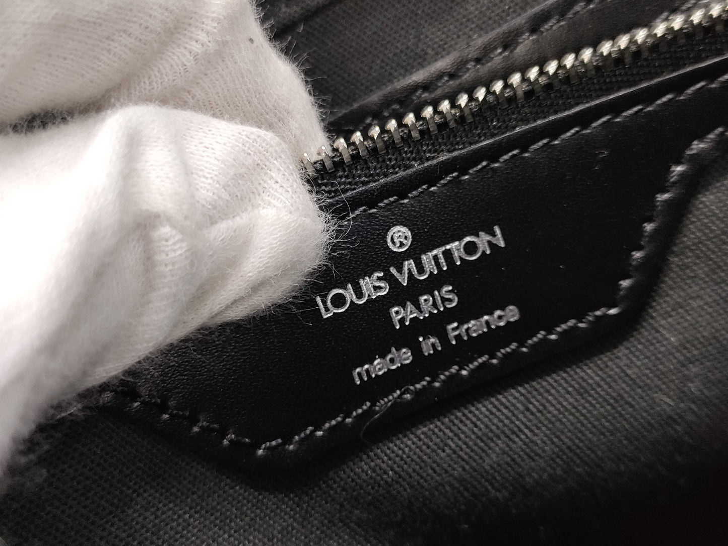 LOUIS VUITTON Taiga Cassia Backpack