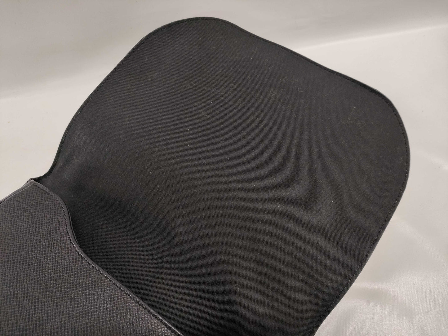 LOUIS VUITTON Taiga Cassia Backpack