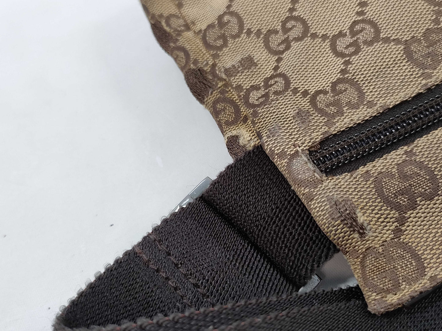 GUCCI GG canvas body bag/shoulder bag