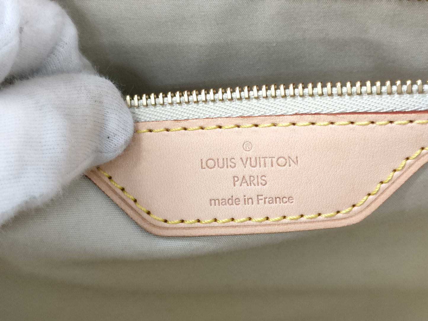 LOUIS VUITTON Vernis Blair MM Handbag