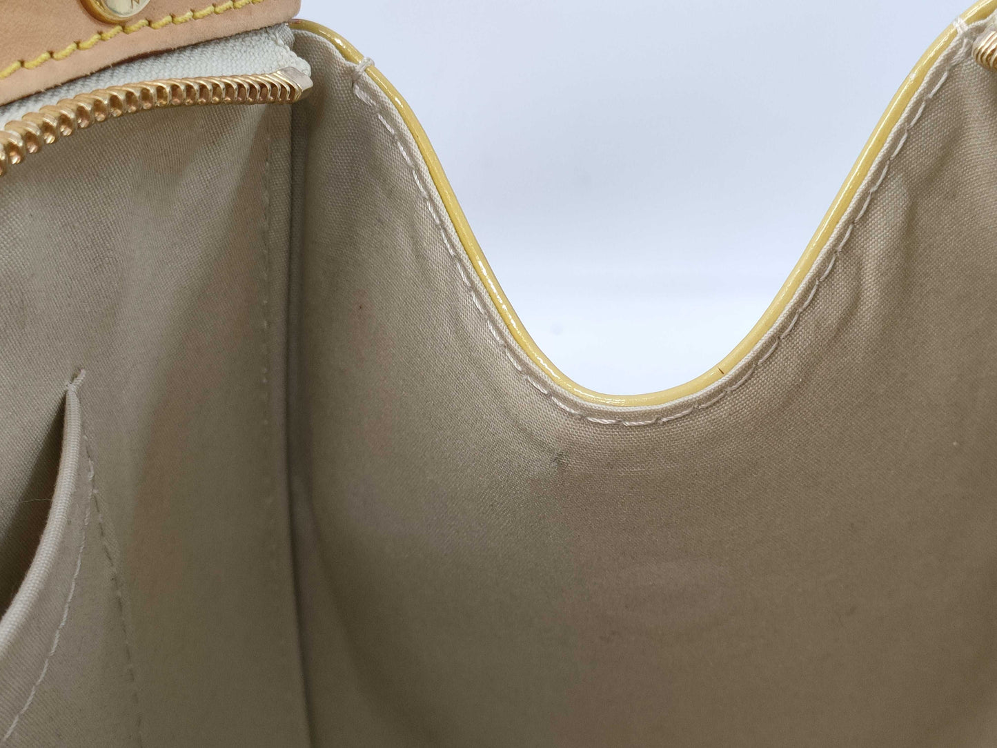 LOUIS VUITTON Vernis Blair MM Handbag