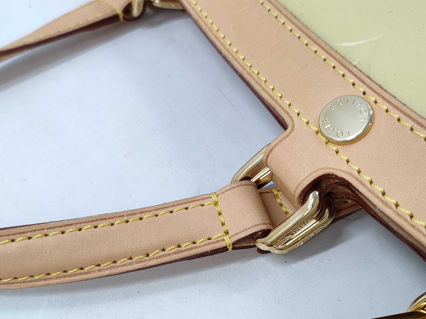 LOUIS VUITTON Vernis Blair MM Handbag