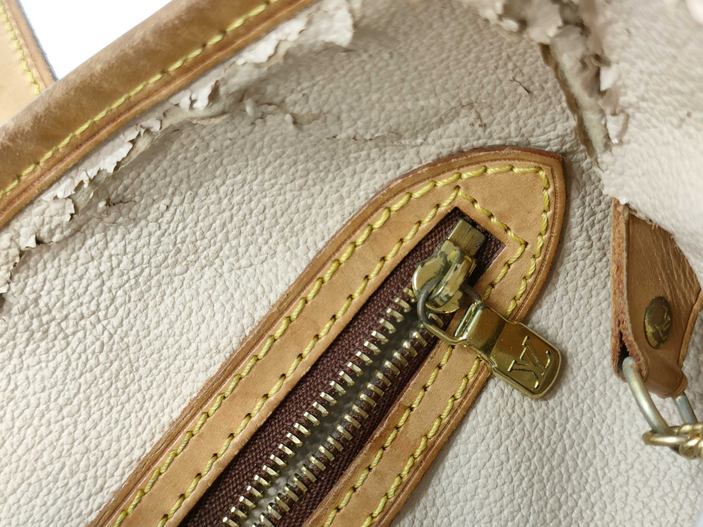 LOUIS VUITTON Monogram M42238 Petit Bucket Tote Bag