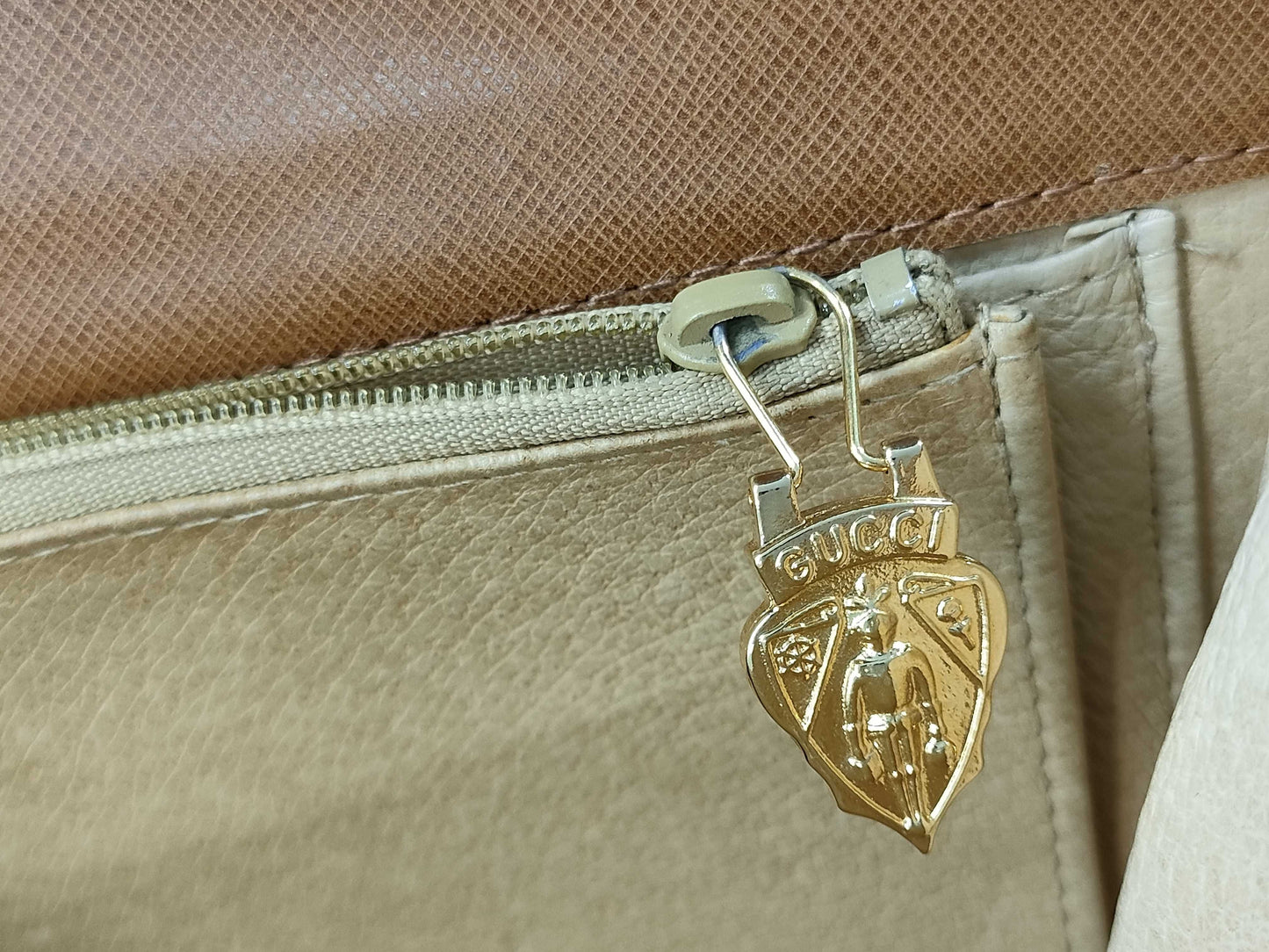 GUCCI Old One-Shoulder Shoulder Bag
