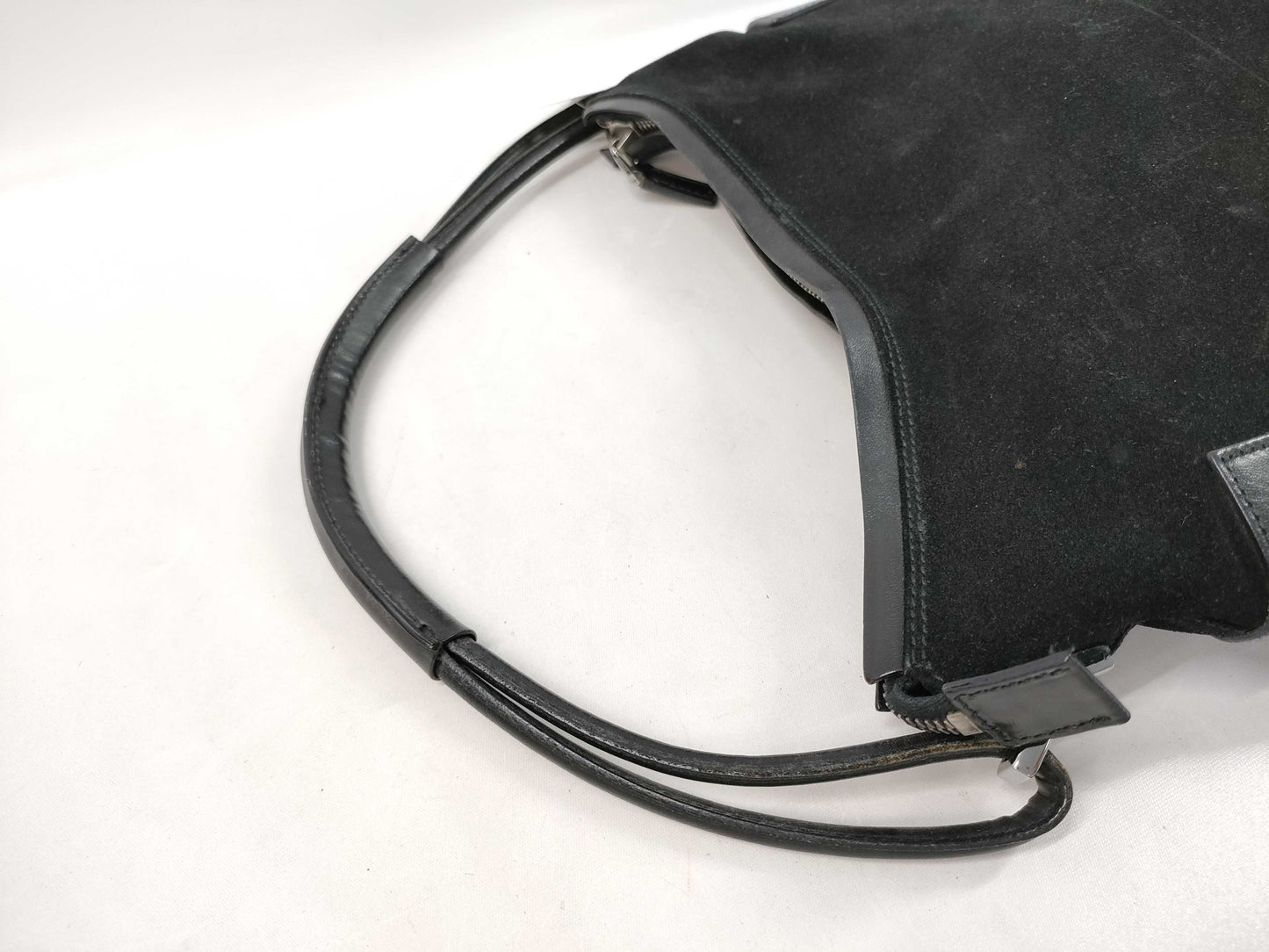 GUCCI GG Canvas One-Shoulder Bag 001 3766