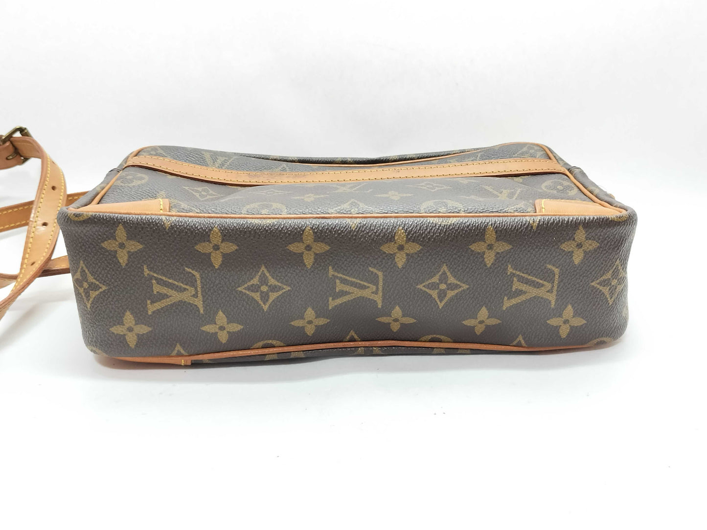 LOUIS VUITTON No. 1900 Monogram M51274 Trocadero Shoulder Bag