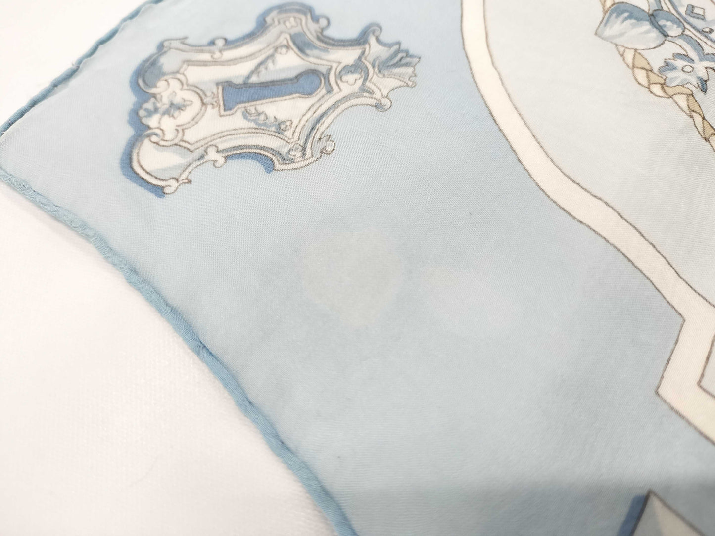 HERMES Carre 90 Scarf