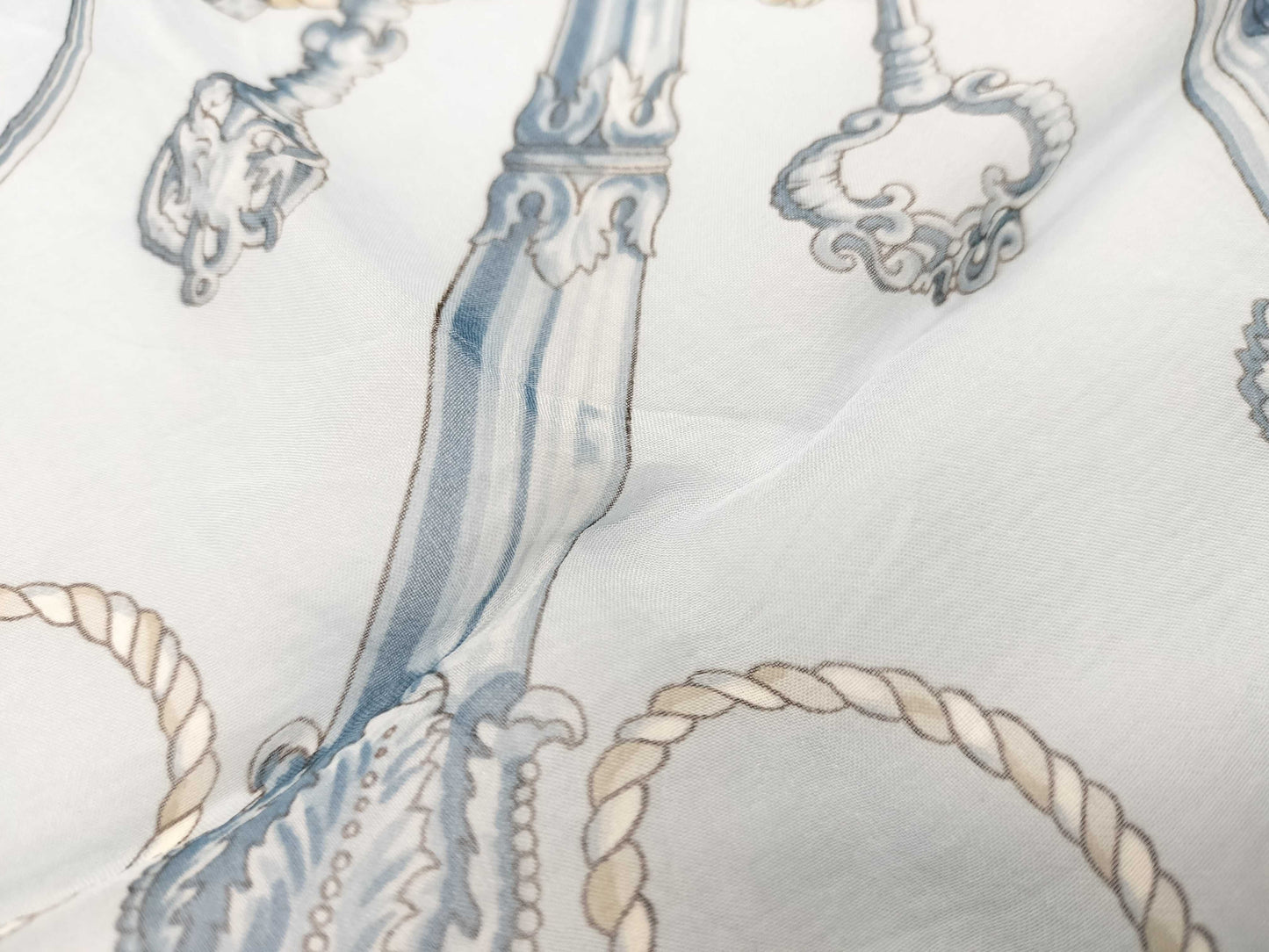 HERMES Carre 90 Scarf