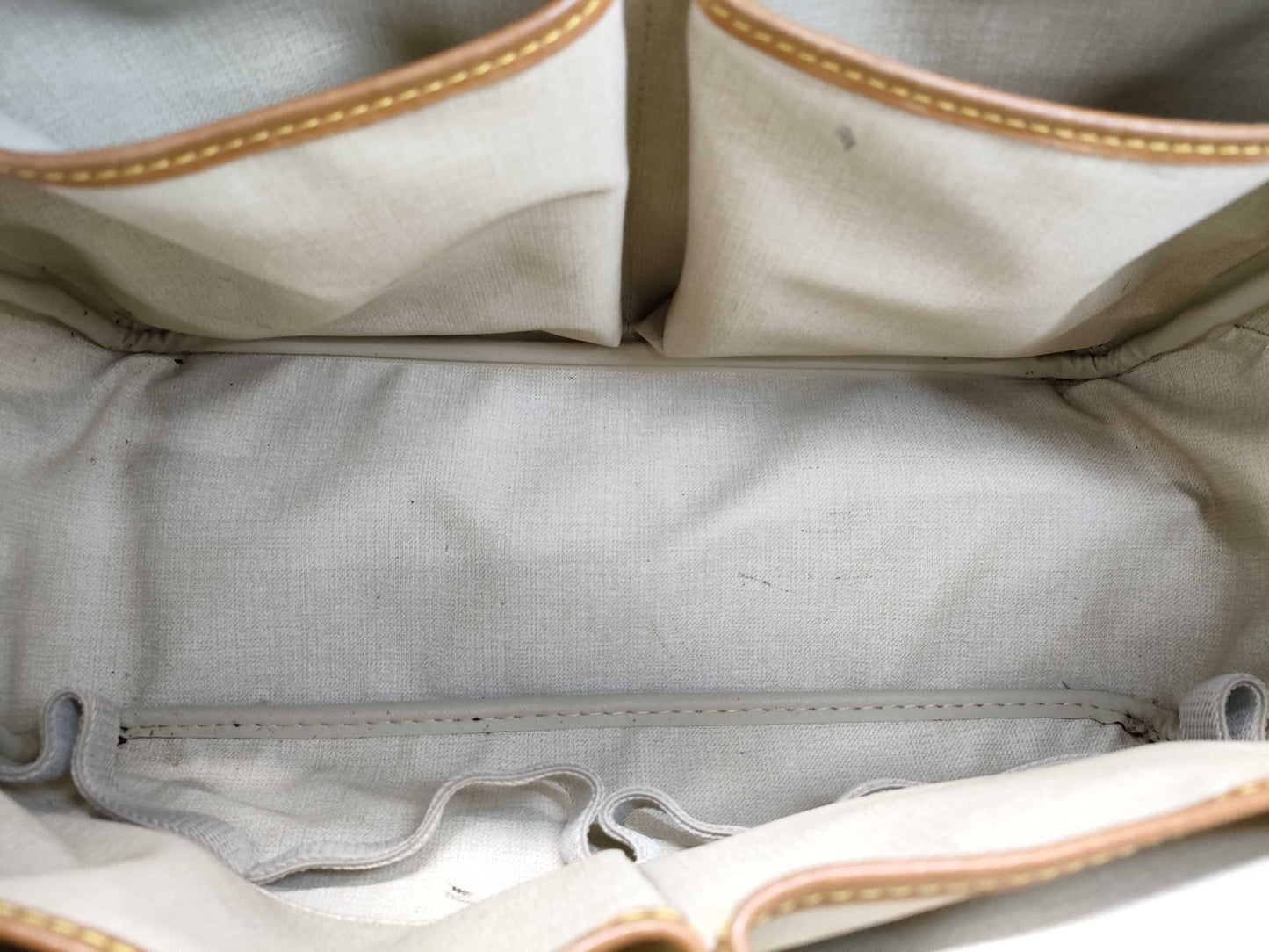 LOUIS VUITTON Monogram Deauville Vanity Handbag