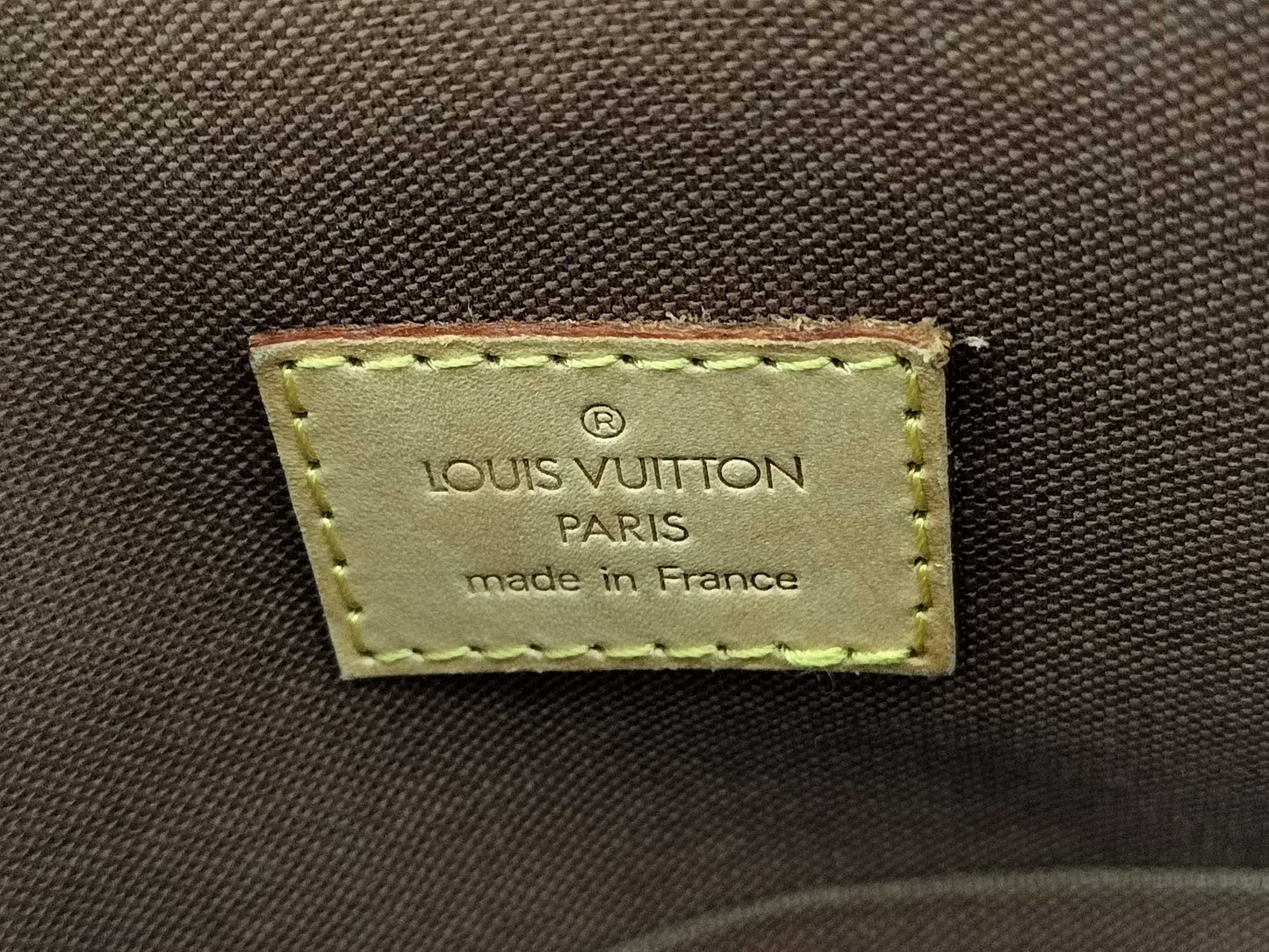 LOUIS VUITTON Monogram M40102 Lockit Handbag
