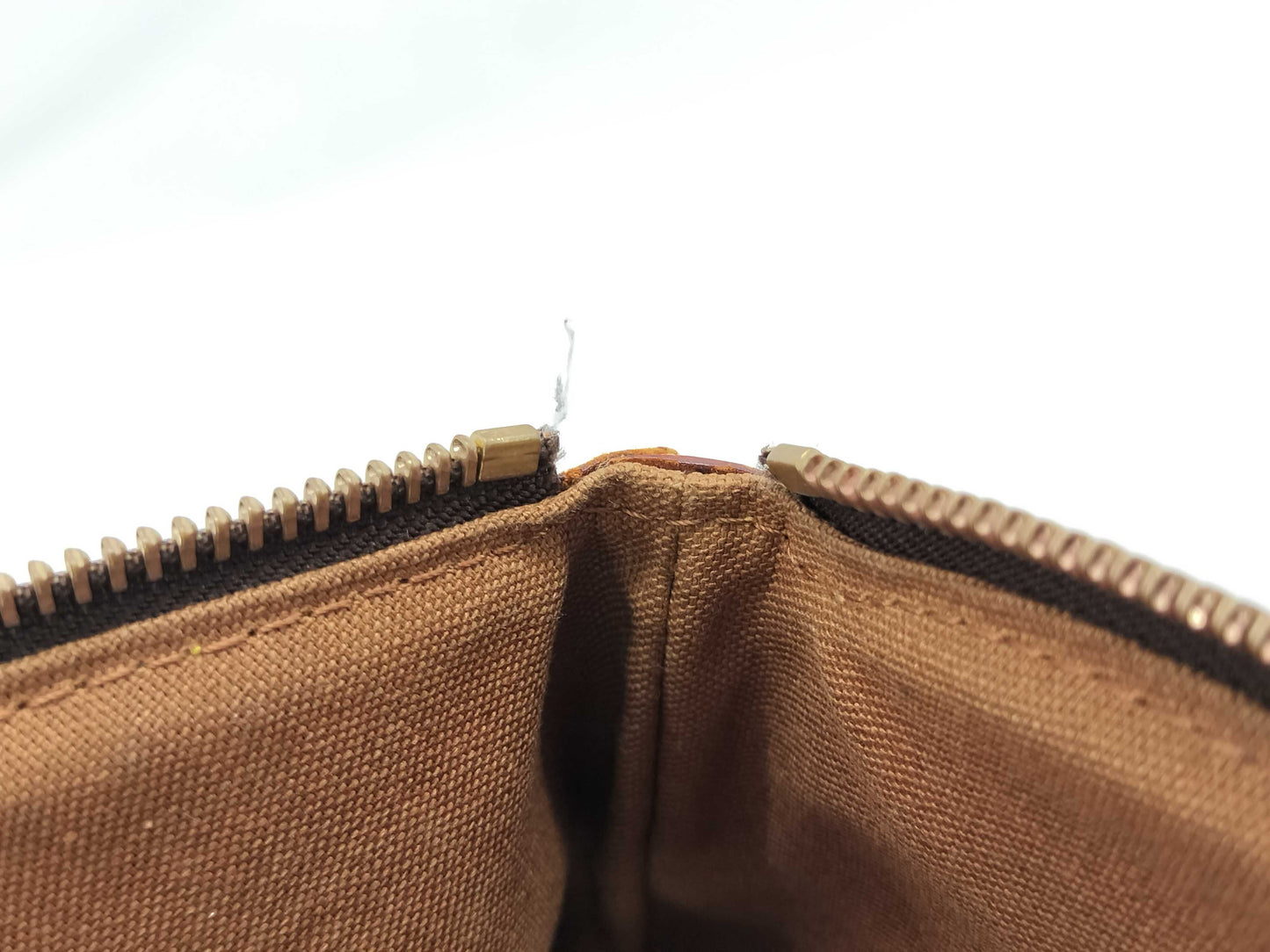 LOUIS VUITTON Monogram M40102 Lockit Handbag