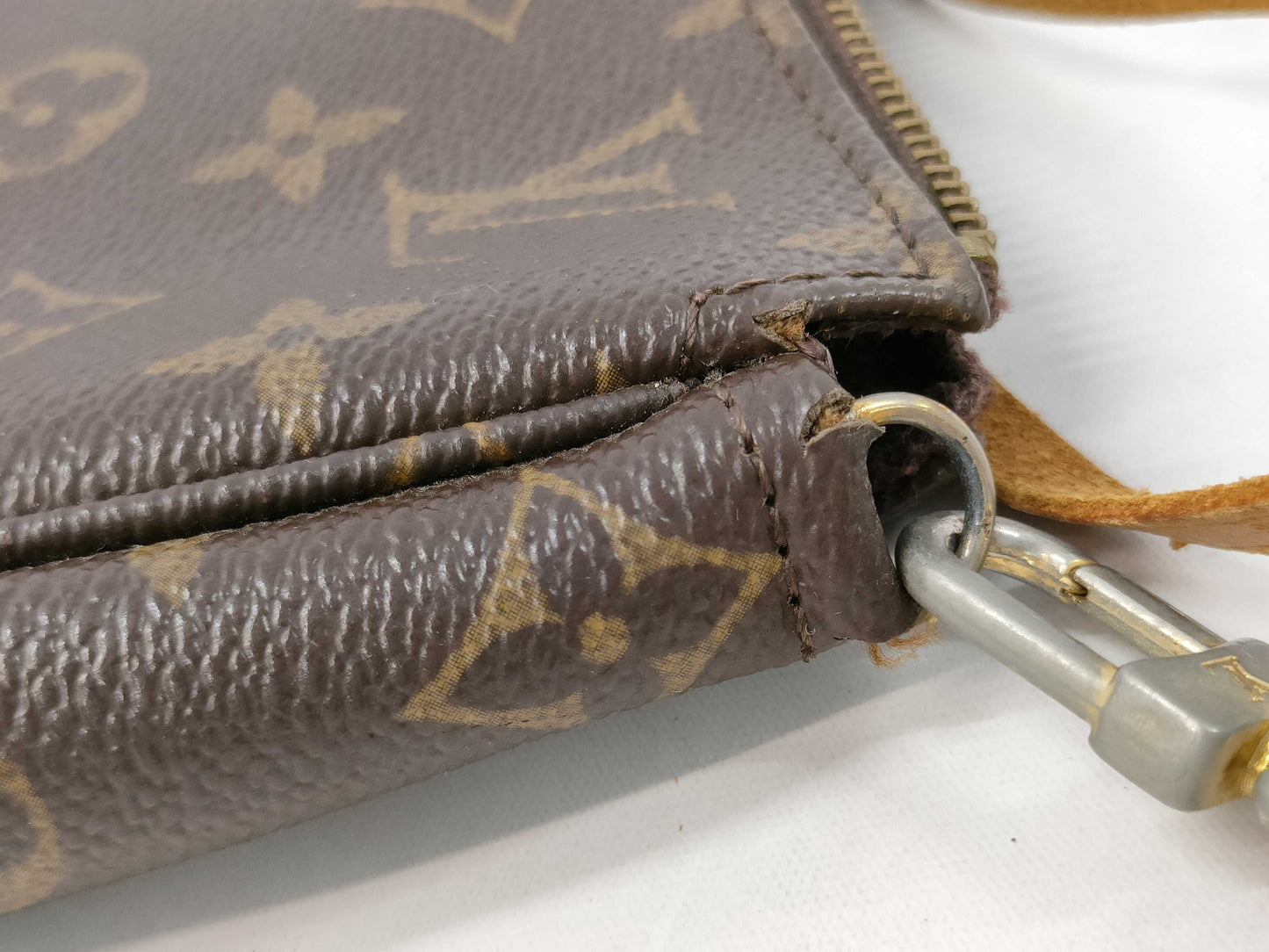 LOUIS VUITTON Monogram M40712 Pochette Accessoires Handbag