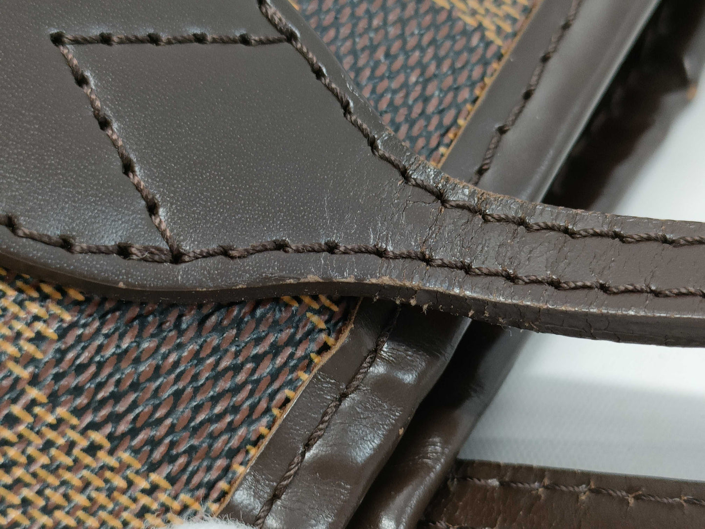 LOUIS VUITTON Damier Neverfull MM Tote Bag with Complete Accessories