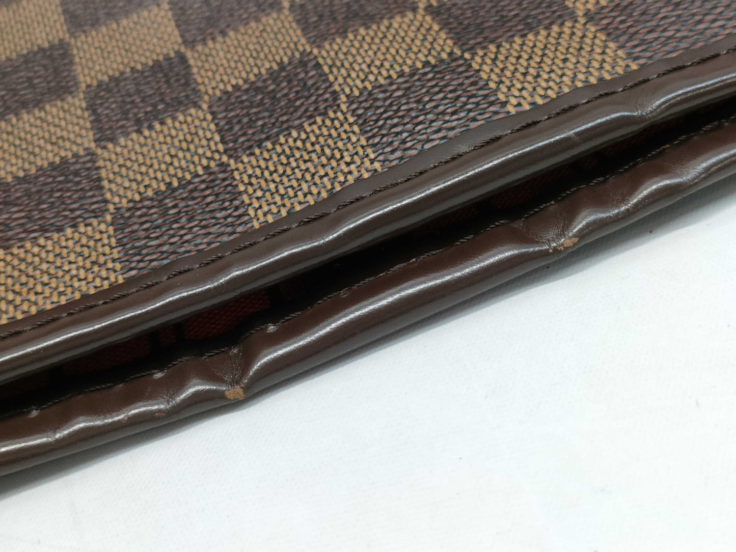 LOUIS VUITTON Damier Neverfull MM Tote Bag with Complete Accessories