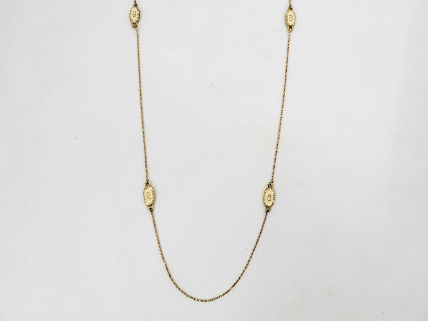 Dior logo necklace necklace