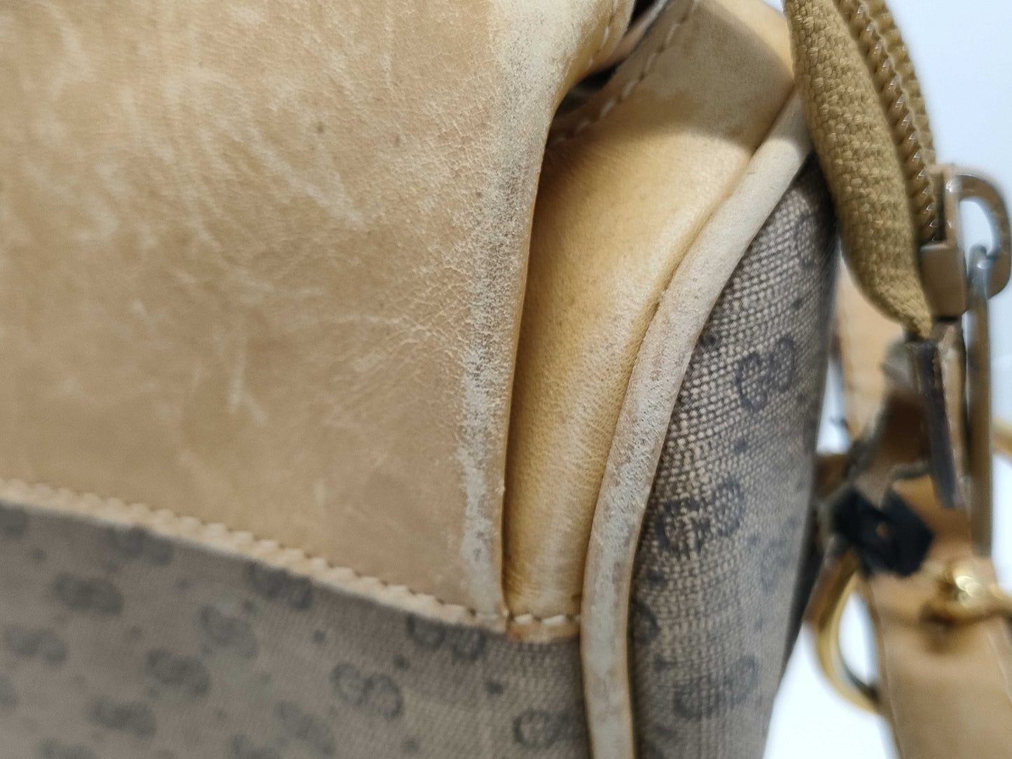 GUCCI Old Shima 001 115 4001 Shoulder Bag