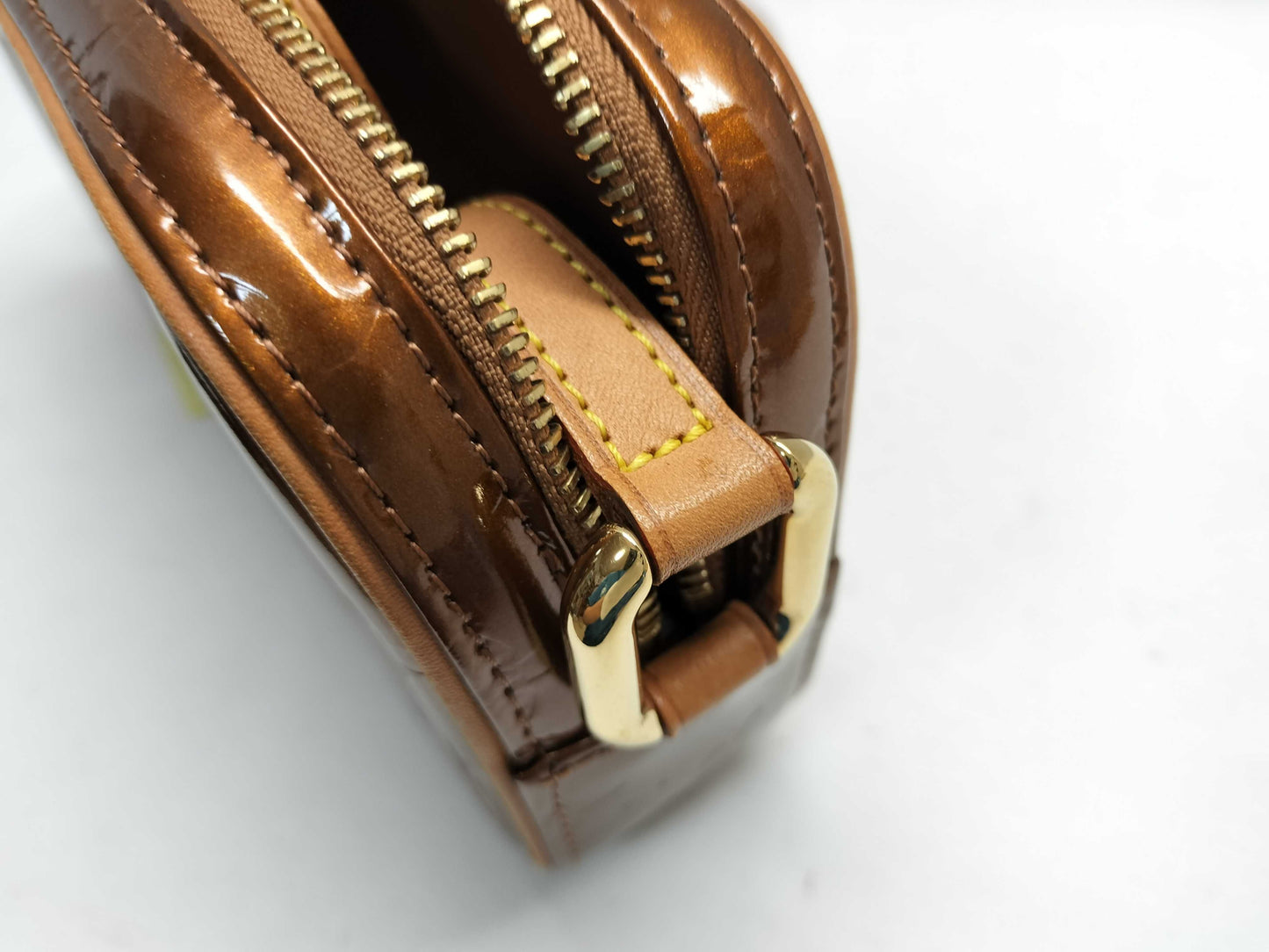 LOUIS VUITTON TH1000 Vernis M91109 Christie MM Shoulder Bag