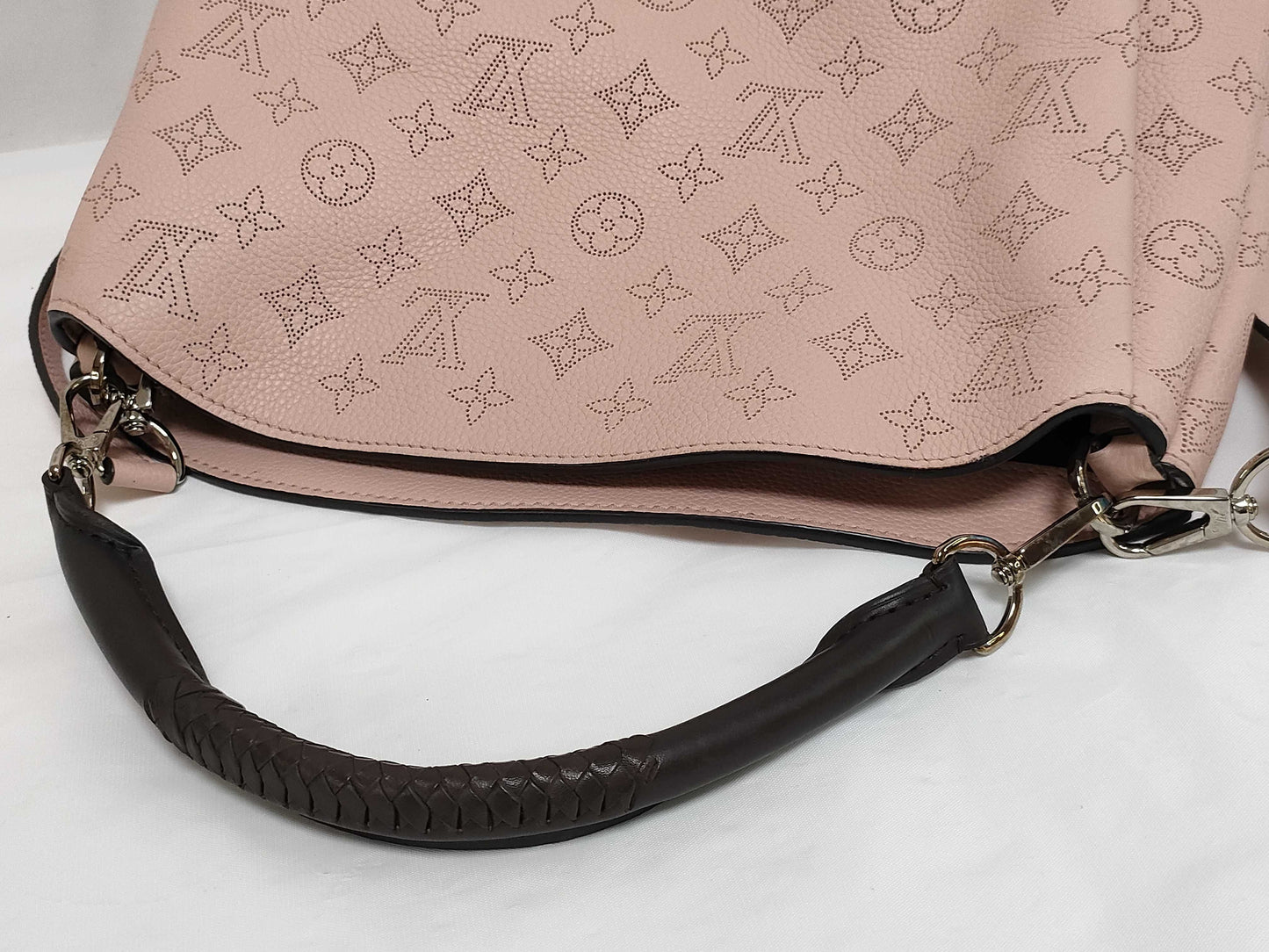 LOUIS VUITTON AH1157 Mahina Babylon PM Shoulder Bag