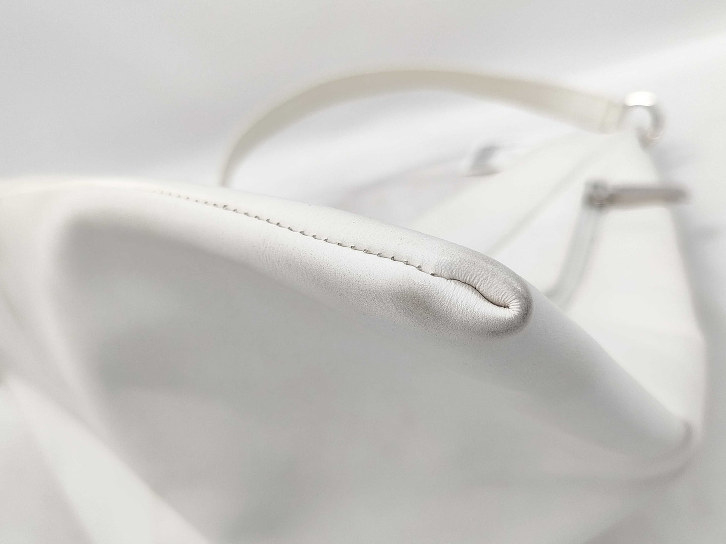 Salvatore Ferragamo Gancini one-shoulder white shoulder bag