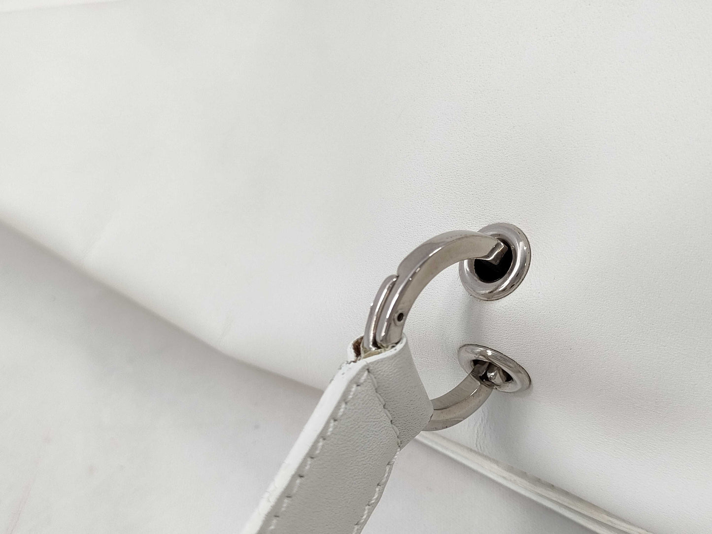 Salvatore Ferragamo Gancini one-shoulder white shoulder bag