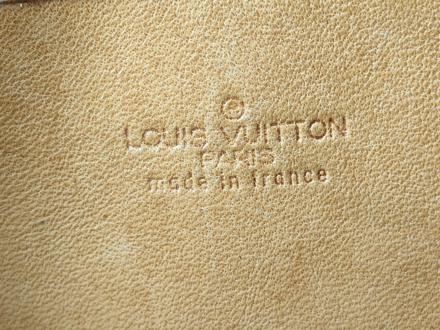 LOUIS VUITTON RFID Unverifiable, Serial Unverifiable, Monogram M42236/Baguette GM/Medium Junk/Undated Tote Bag