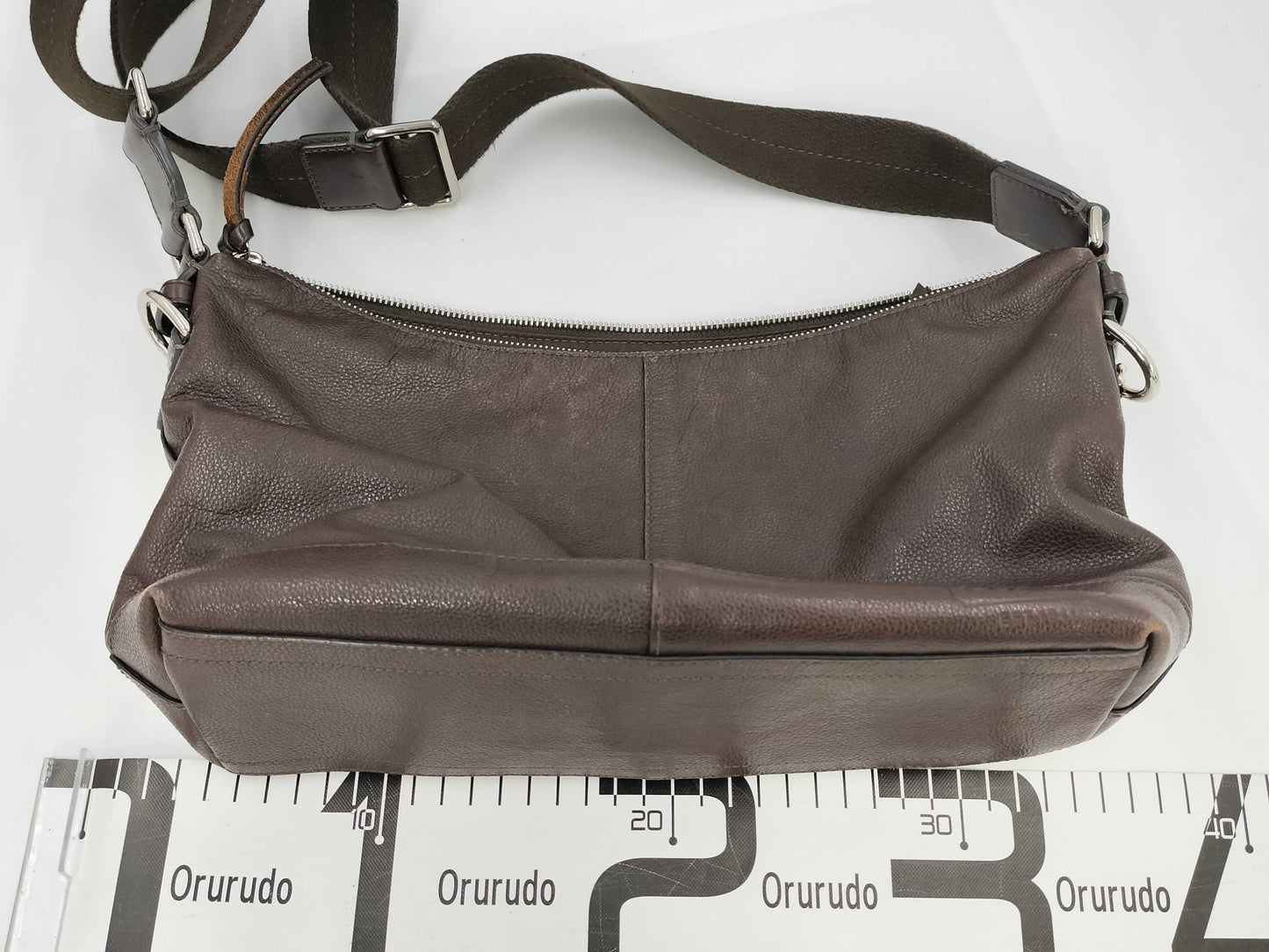 5-piece set of Coach and Burberry shoulder bags