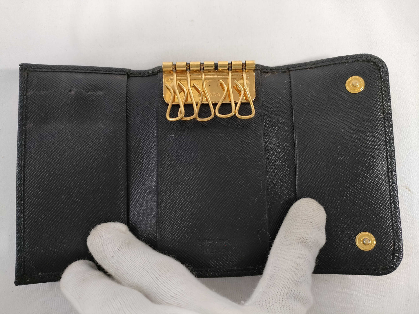 PRADA Saffiano 6-ring key case with chips