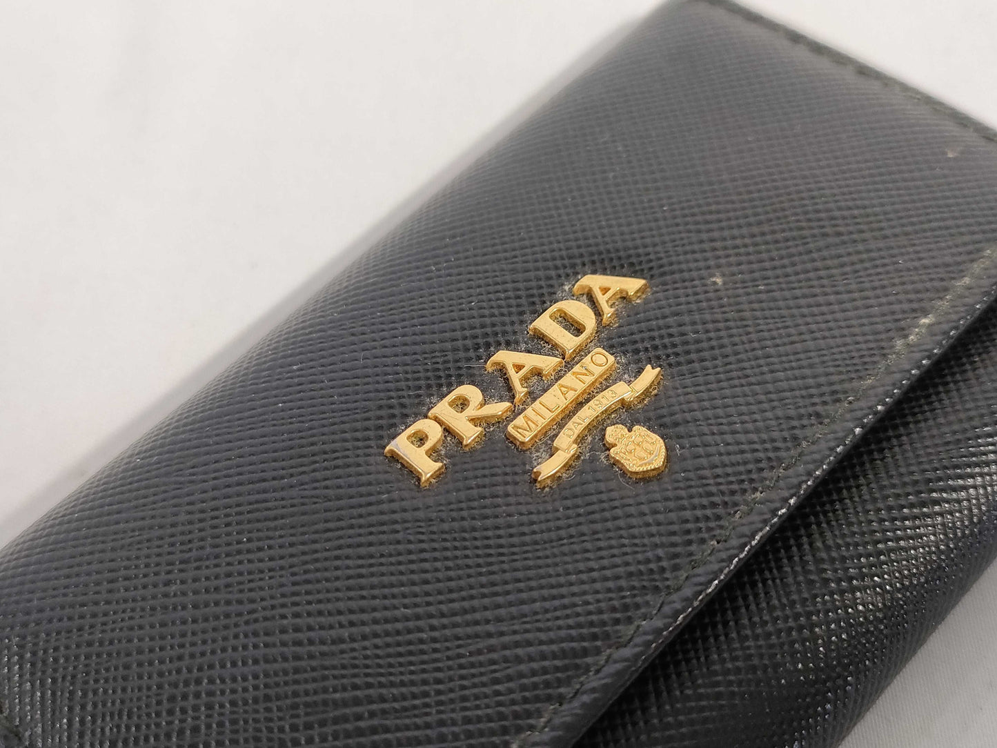 PRADA Saffiano 6-ring key case with chips