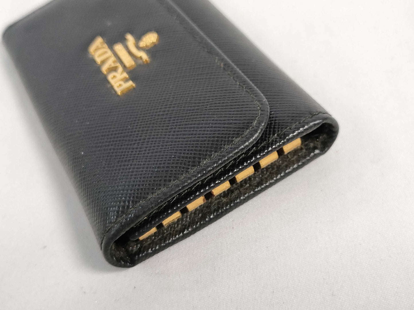 PRADA Saffiano 6-ring key case with chips