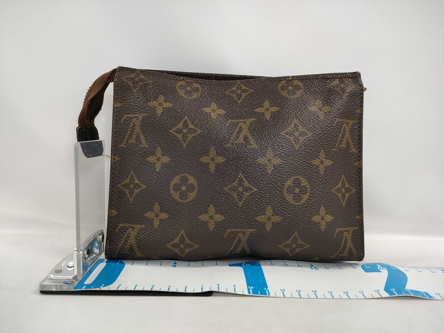 LOUIS VUITTON Monogram M47546 Poche Toilette 15 Pouch