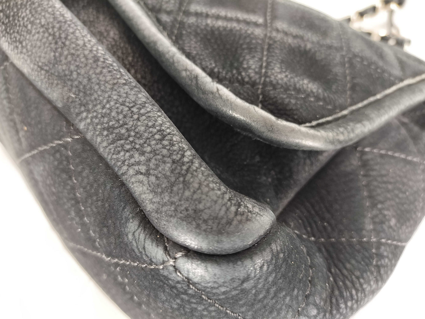 CHANEL 15 Series Turnlock Leather Chain Shoulder Bag