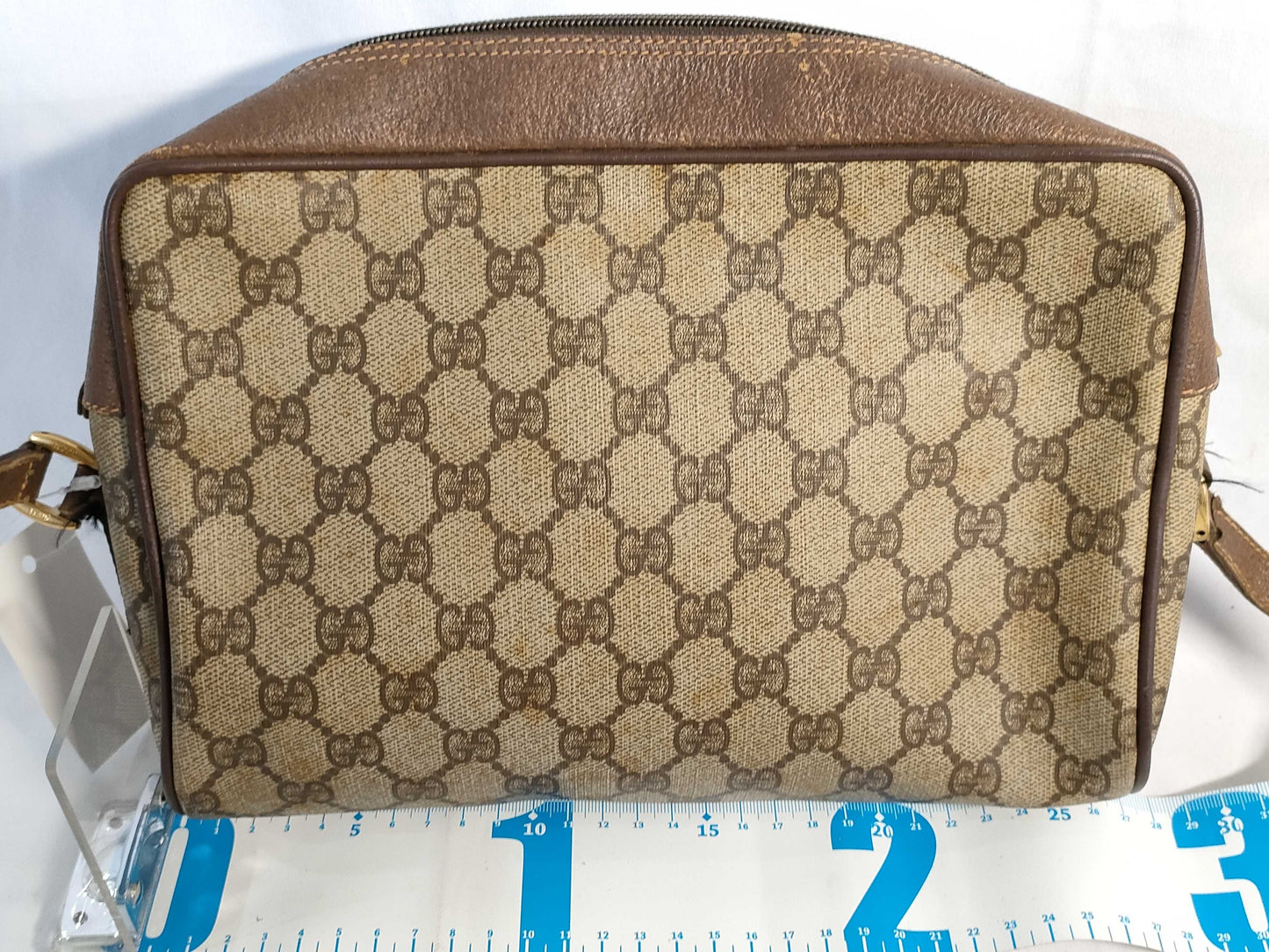 GUCCI GG Supreme Old Sherry Shoulder Bag