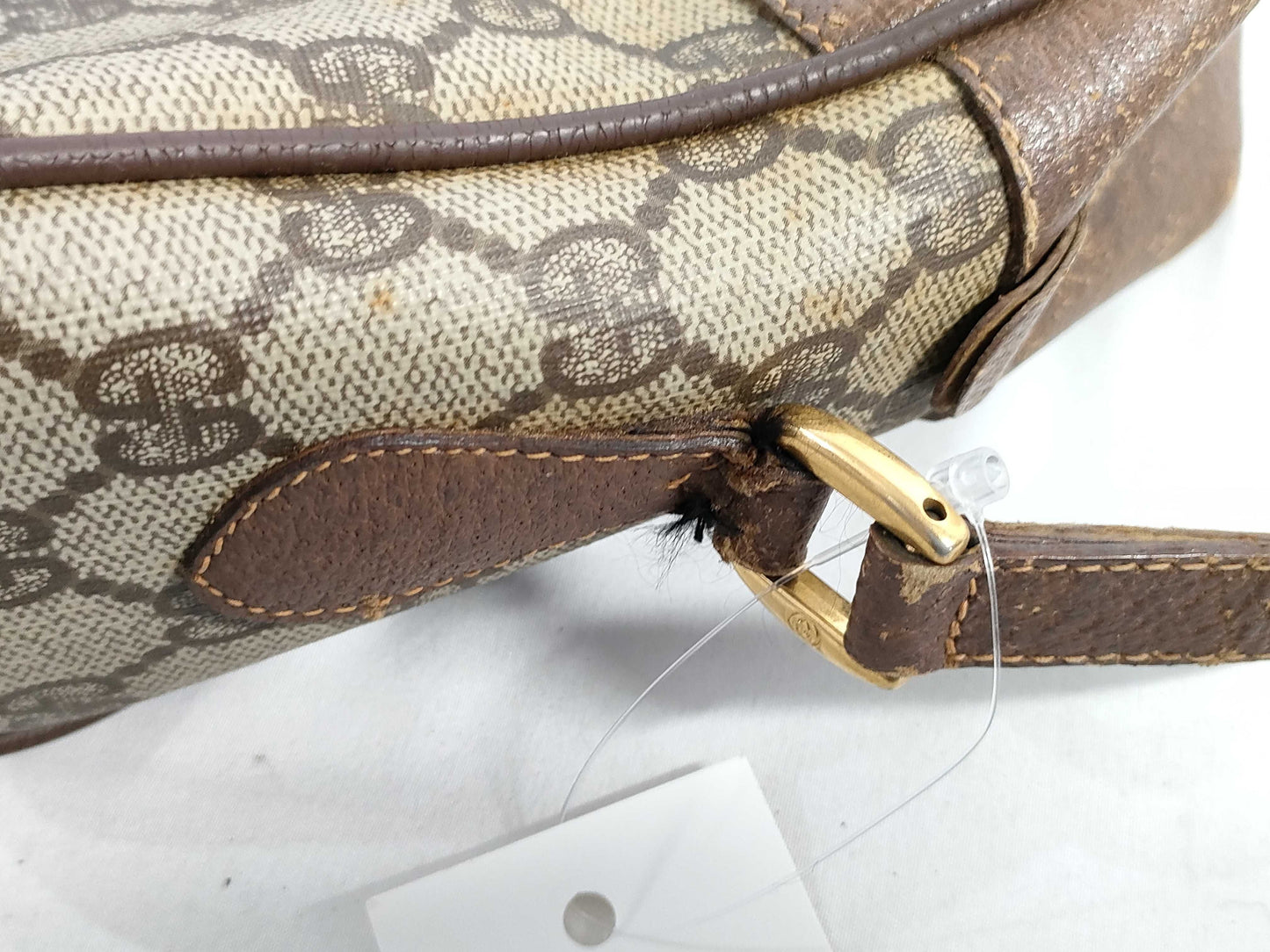 GUCCI GG Supreme Old Sherry Shoulder Bag