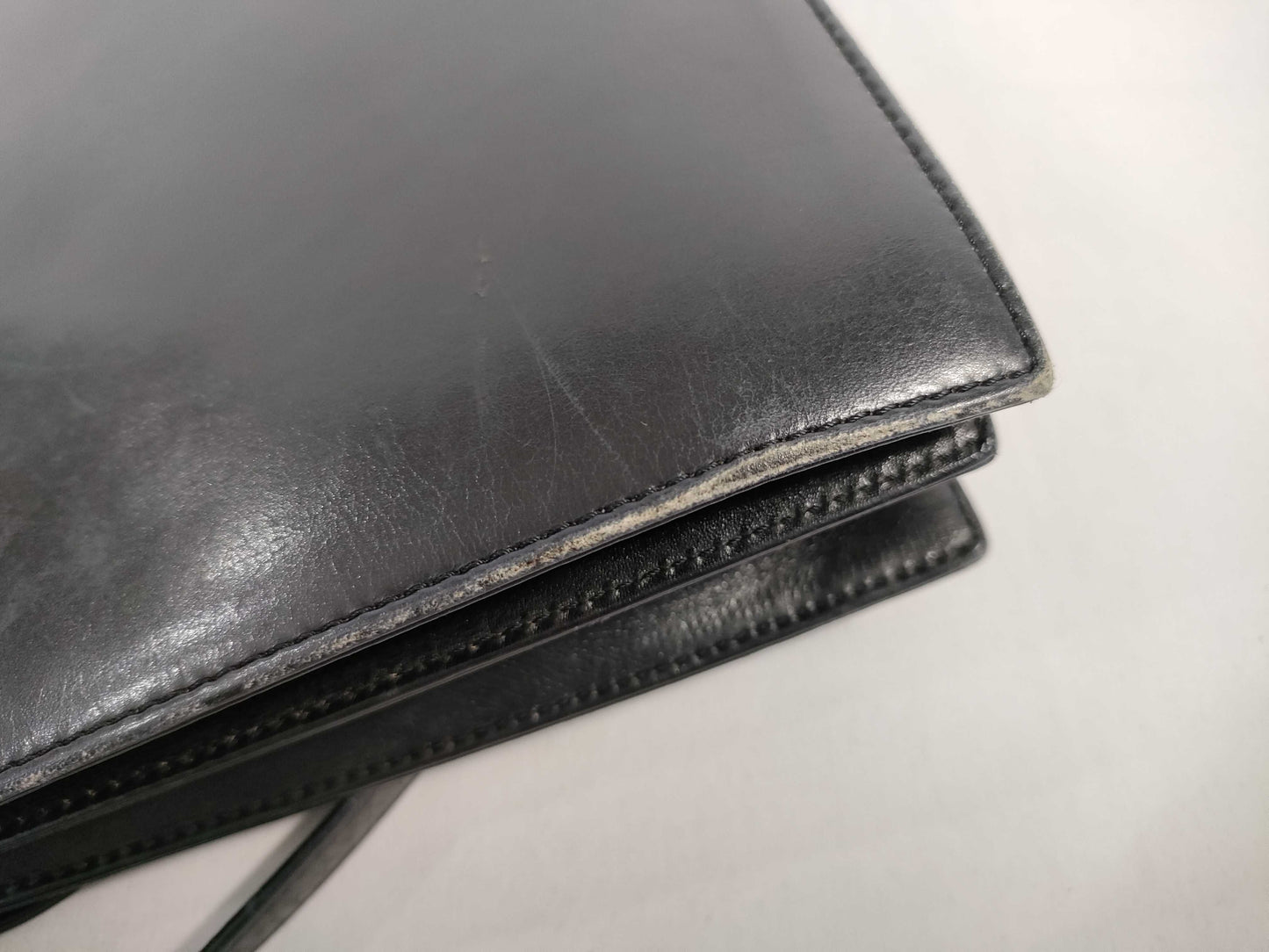 Yves Saint Laurent Vintage Shoulder Bag in Black