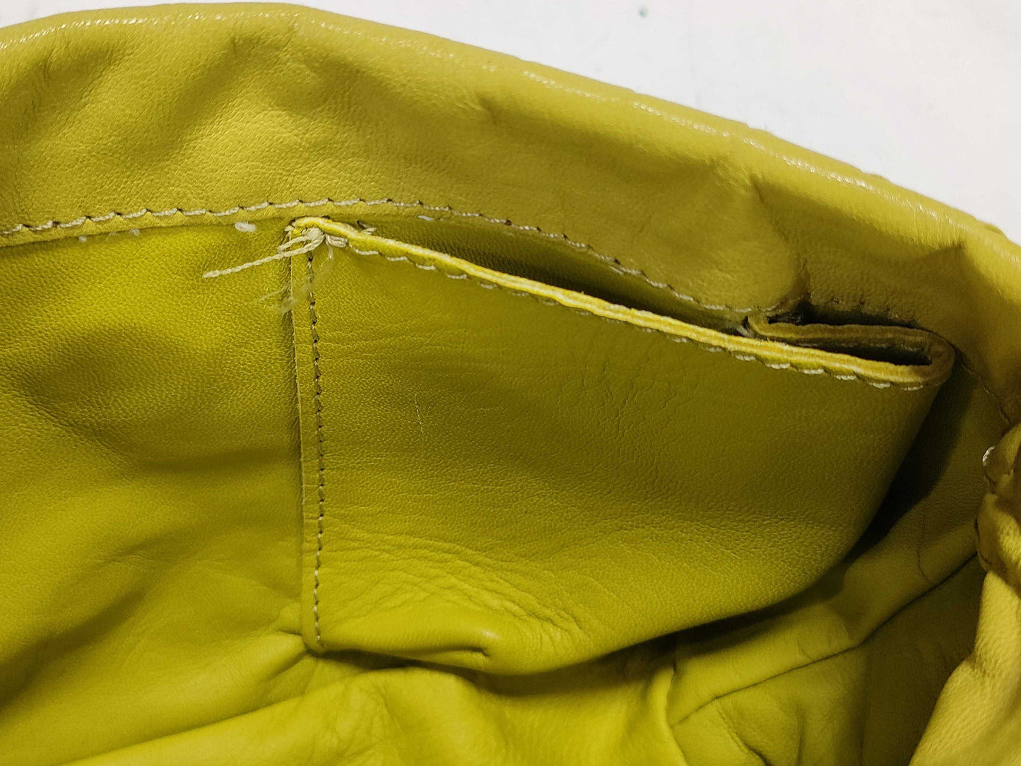 BOTTEGA VENETA Intrecciato Leather One-Shoulder Shoulder Bag