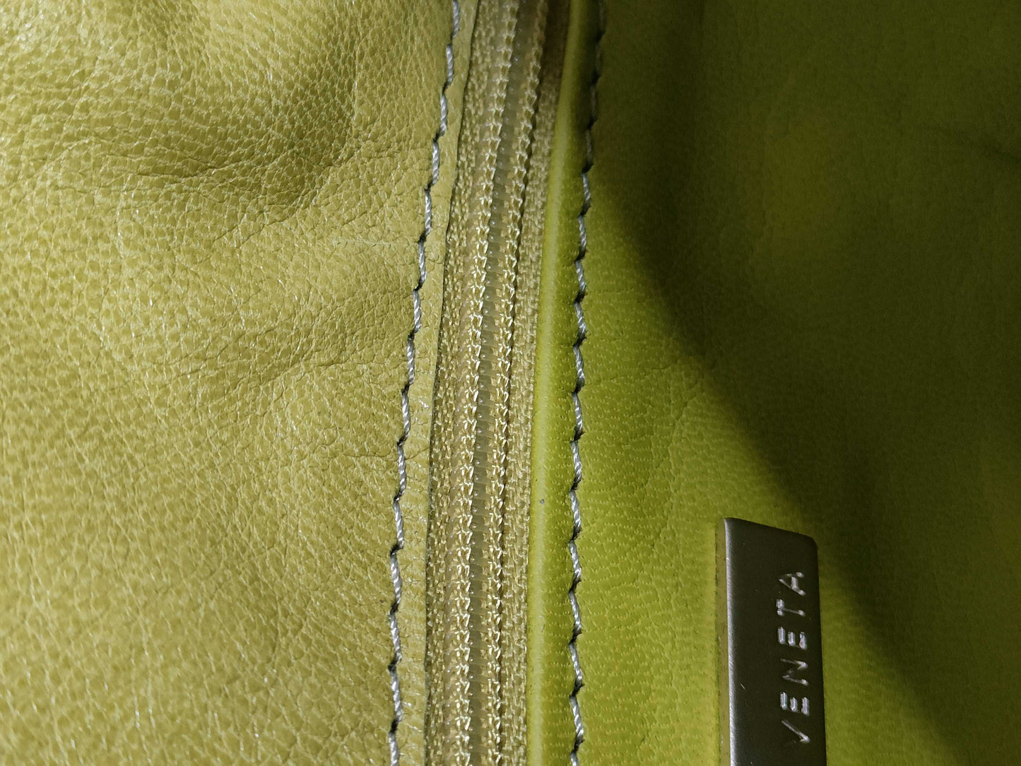 BOTTEGA VENETA Intrecciato Leather One-Shoulder Shoulder Bag