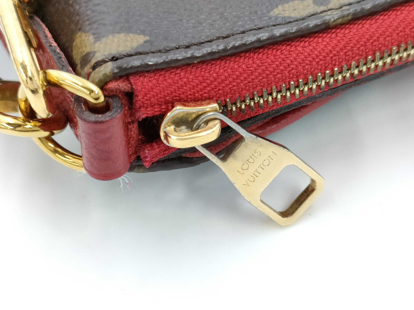 LOUIS VUITTON Monogram Shoulder Pallas Clutch Shoulder Bag