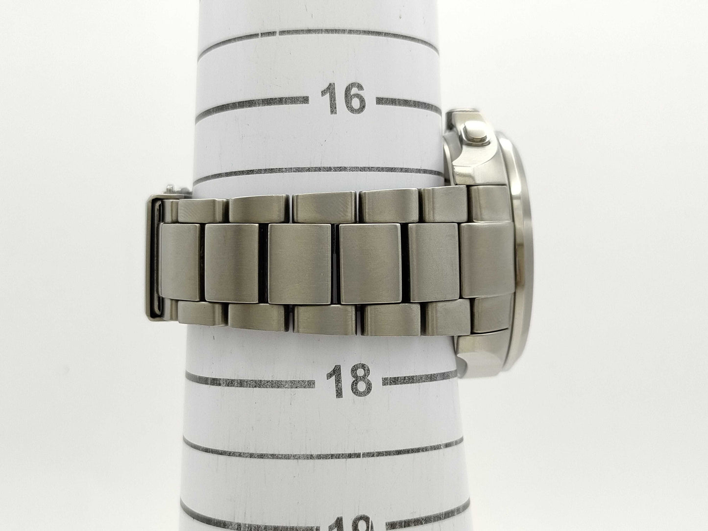 CITIZEN E610-T008313 Men's Watch